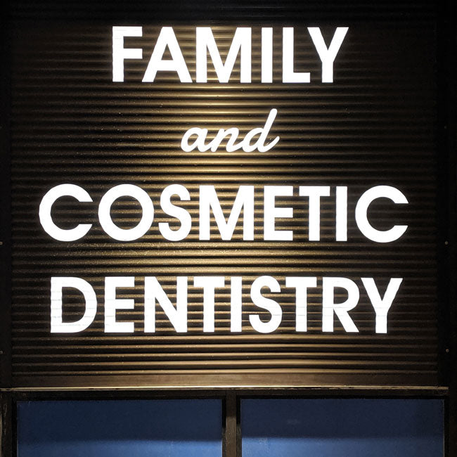 vinyl lettering, vinyl window decals graphics stickers Winnipeg, vinyl window decals graphics stickers Manitoba, vinyl window decals graphics stickers fast